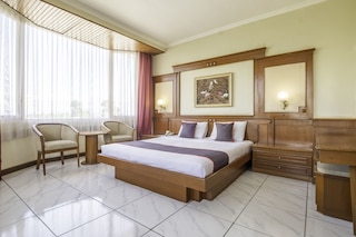 スーパー OYO コレクション O 25 ホテル バルティカ