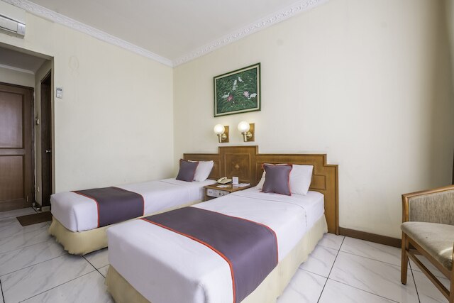 スーパー OYO コレクション O 25 ホテル バルティカ