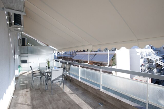 コロノス -  リノベーテッド アパートメント