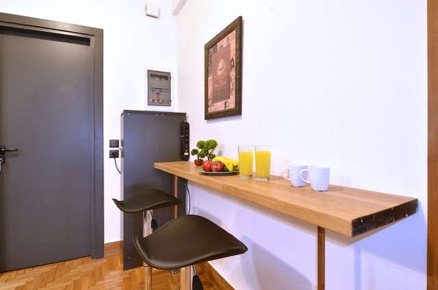 モダン ラスティック コージー アパートメント