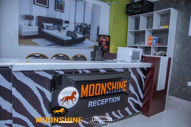 ムーンシャイン ウォーカーズ