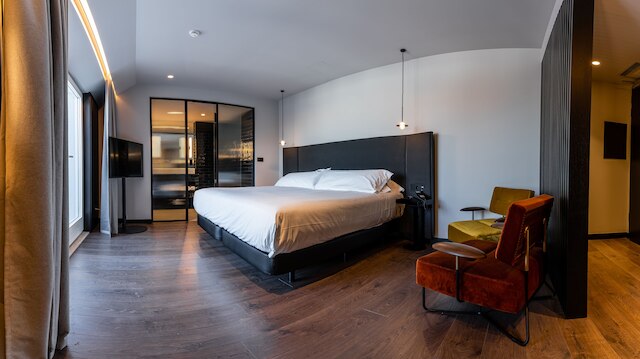 シック＆ベーシック・グラビティ