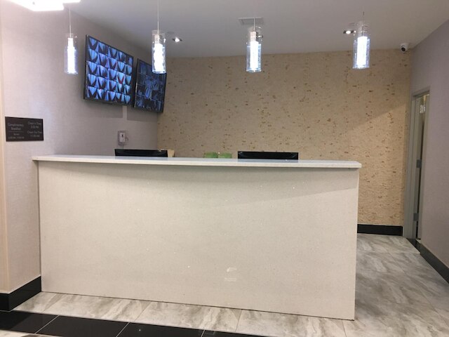 ロータス ブルー イン & スイーツ