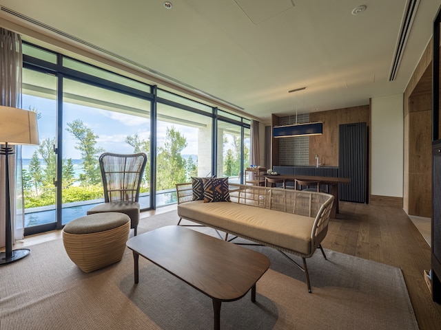 UMITO OKINAWA ONNASON