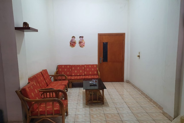 スポット オン 2422 コスト ラグーナ