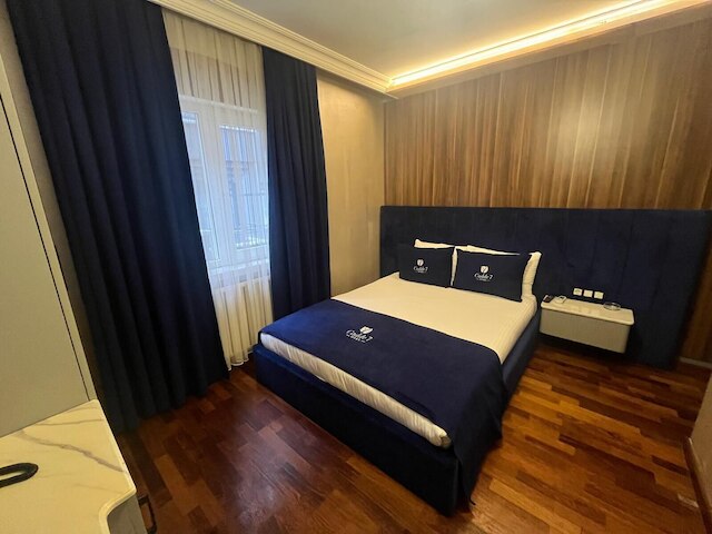 ジャッド 7 オテル