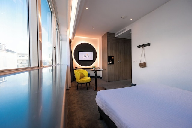 ネメア アパート ホテル パリ ルヴァロワ