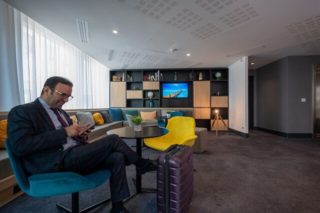 ネメア アパート ホテル パリ ルヴァロワ