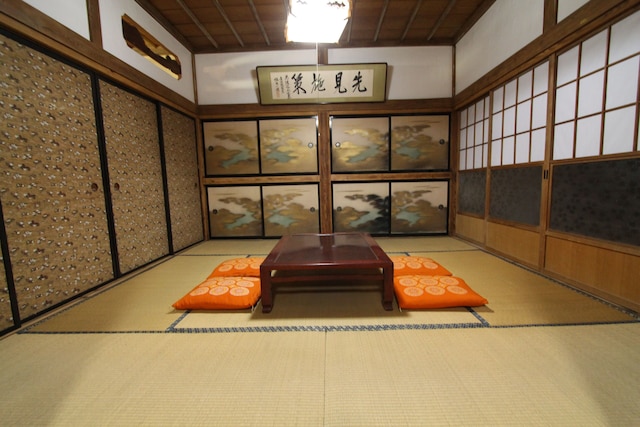 FUJI SAKURA HOUSE