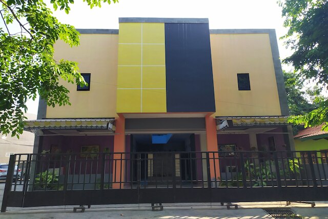 OYO 2654 ユリア ゲストハウス ニア コピ バジャワ フローレス NTT テベット