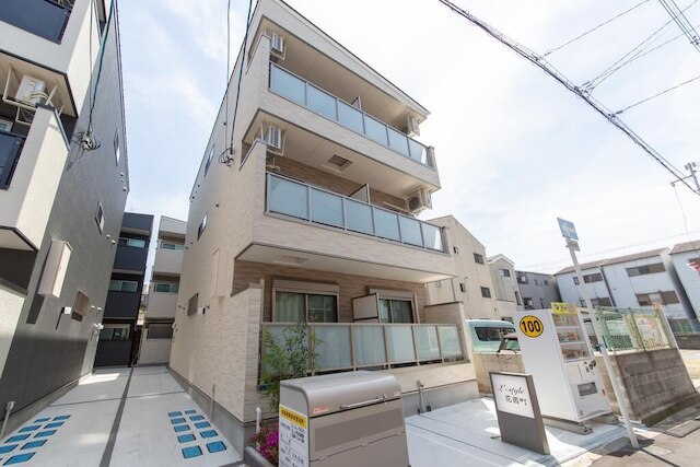 L-style Hanazonocho Apartment A