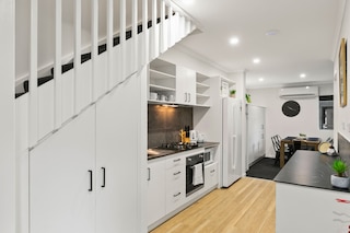 MiHavenシェアドリビング-マーチンスト-ホステル