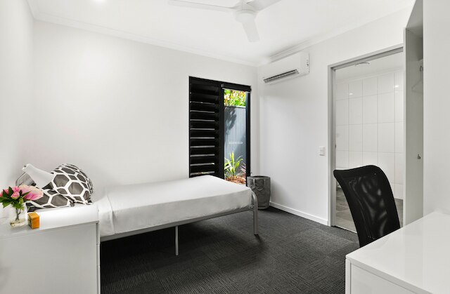 MiHavenシェアドリビング-マーチンスト-ホステル