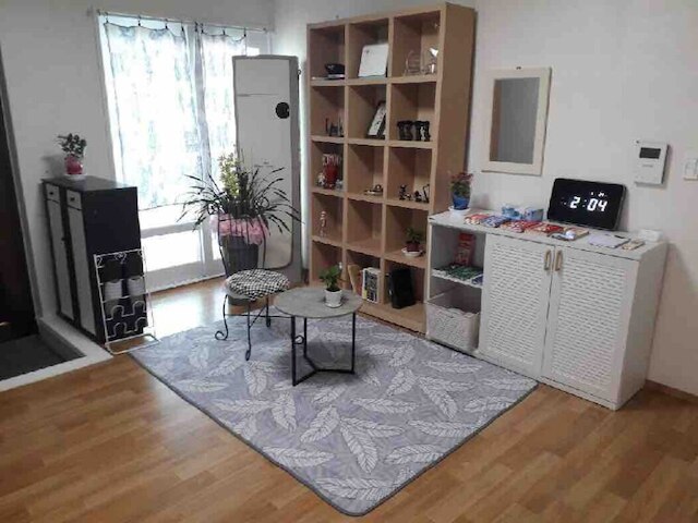 Gwangju Songjeong Station Guesthouse - Hostel