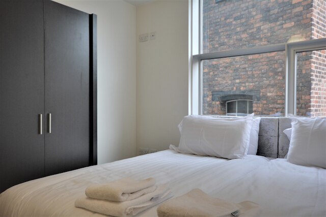 チープサイド バイ トップ ハウス