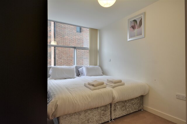 チープサイド バイ トップ ハウス