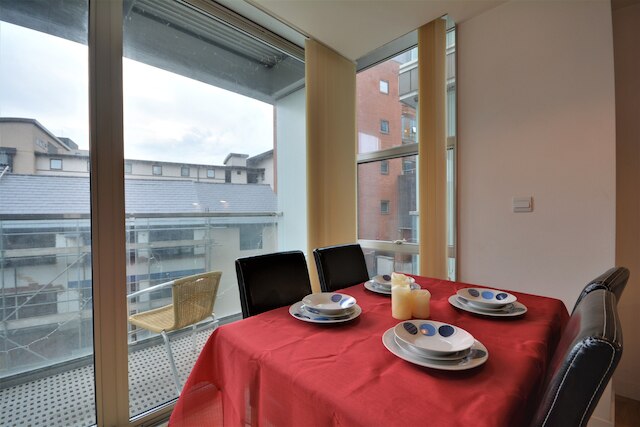 チープサイド バイ トップ ハウス