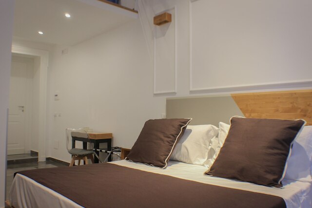 ビー イタリアン ルーム ボヴィオ 23