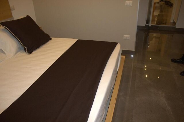 ビー イタリアン ルーム ボヴィオ 23