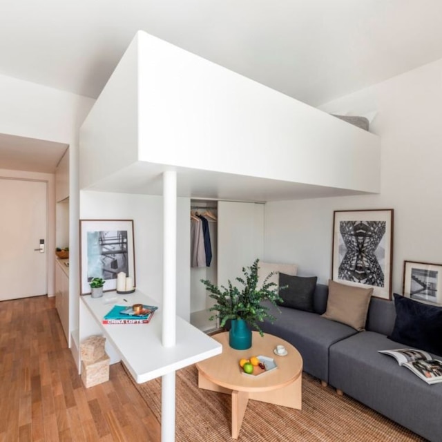 BaseLIVING Wending Serviced Apartment