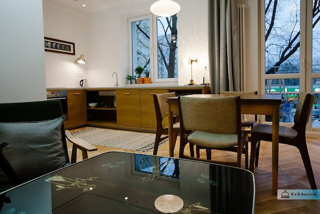 ワルシャワ コンシェルジ サスカ スタジオ