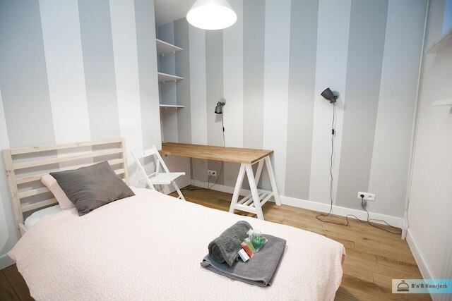 ワルシャワ コンシェルジ ファミリー アパートメント