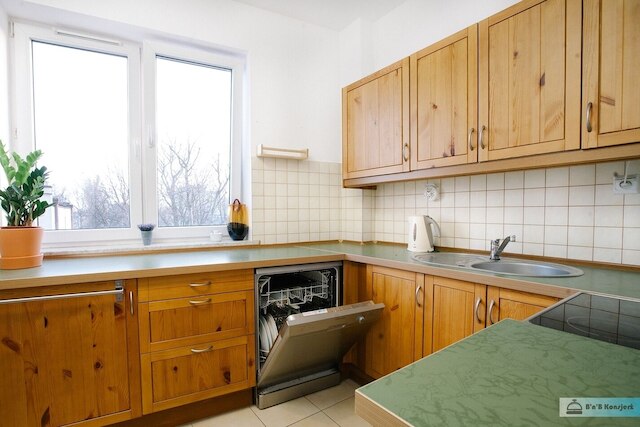 ワルシャワ コンシェルジ サクソン アパートメント