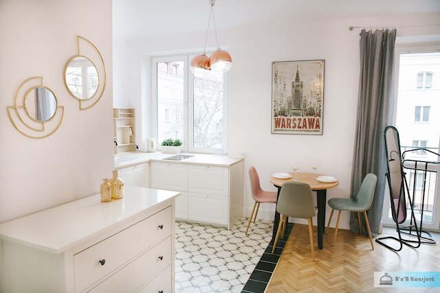 ワルシャワ コンシェルジ ロイヤル バス スタジオ