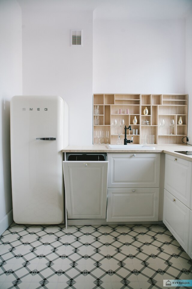 ワルシャワ コンシェルジ ロイヤル バス スタジオ