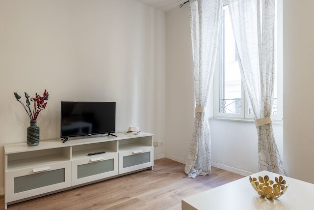 ヴィア デッリ アヴィニョネーシ