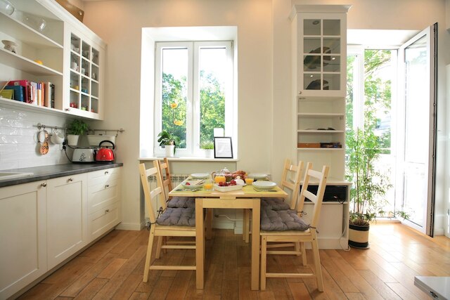 ワルシャワ コンシェルジ トラベラーズ ネスト フスポルナ