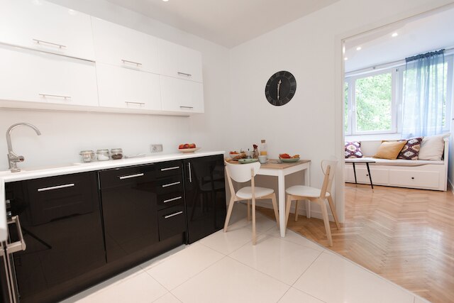 ワルシャワ コンシェルジ スクエア グジボフスキー