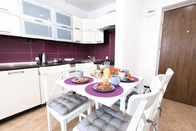 ワルシャワ コンシェルジ フランシシスカンスカ オールド タウン