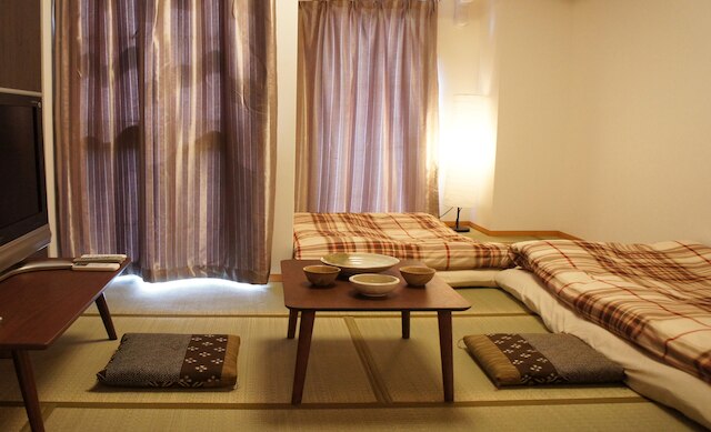 Tiara Court West apartment