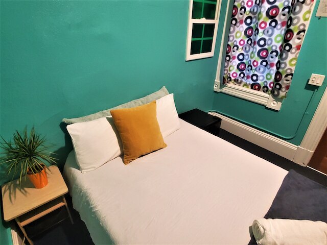 ガスランプ ホステル