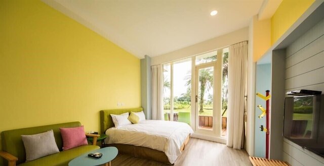 The Riverview Retreats