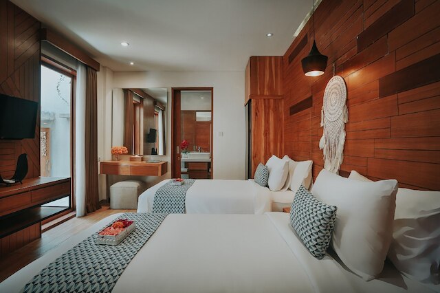 ザ ウィナ ヴィラ スミニャック