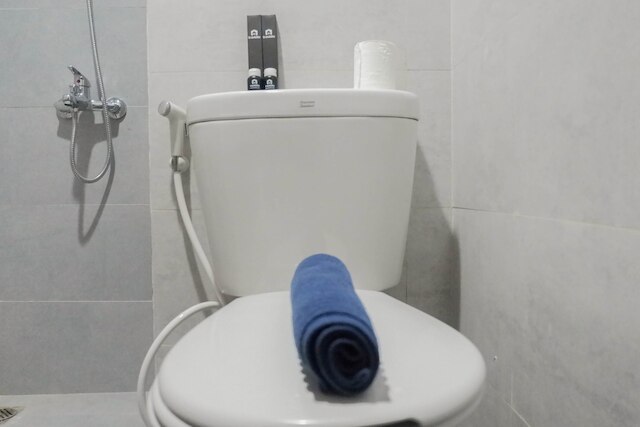 タマン メラティにあるミニマリストなアパートメント、スタジオ