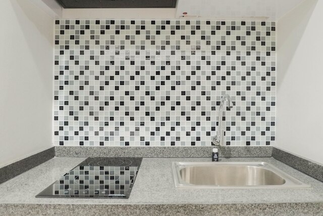 タマン メラティにあるミニマリストなアパートメント、スタジオ