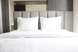 新築、ベッドルーム 2 室、@ タマンサリ ラ グランデ アパートメント バンドン