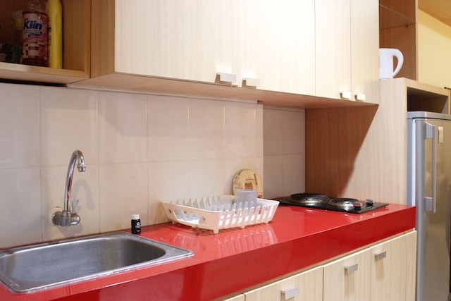 新築のスタジオ、ビバリー ダゴ アパートメント、ITB 近く