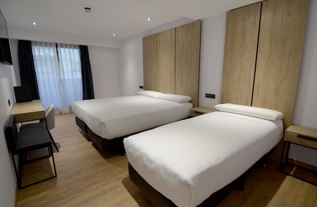 UV マルセナード