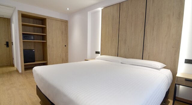 UV マルセナード