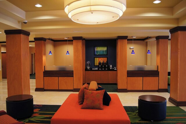 フェアフィールド イン & スイーツ バイ マリオット ロサンゼルス ウエスト コビーナ