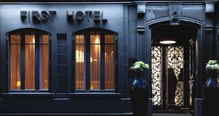 ファースト ホテル パリ トゥール エッフェル