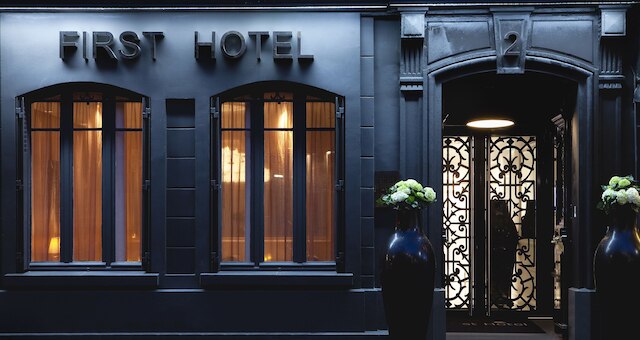 ファースト ホテル パリ トゥール エッフェル