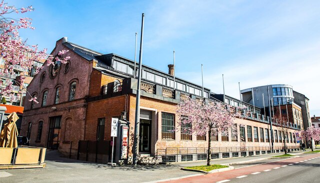 セントラル シティ アパートメンツ