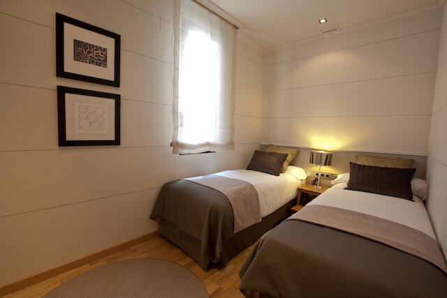 アパートメンツ シクスティフォー