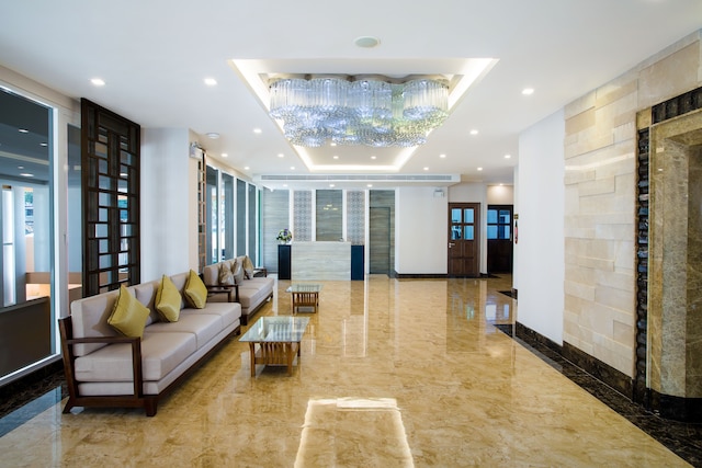 アイヤラ パレス