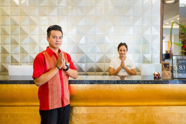 アイヤラ パレス